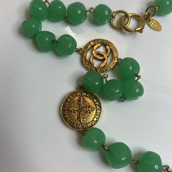 CHANEL VINTAGE 80’s -Rare Chanel Auction piece - Picture 4 of 10